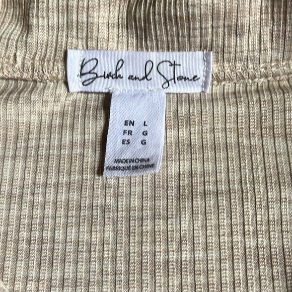 Birch and Stone cropped blouse - Picture 2 of 2